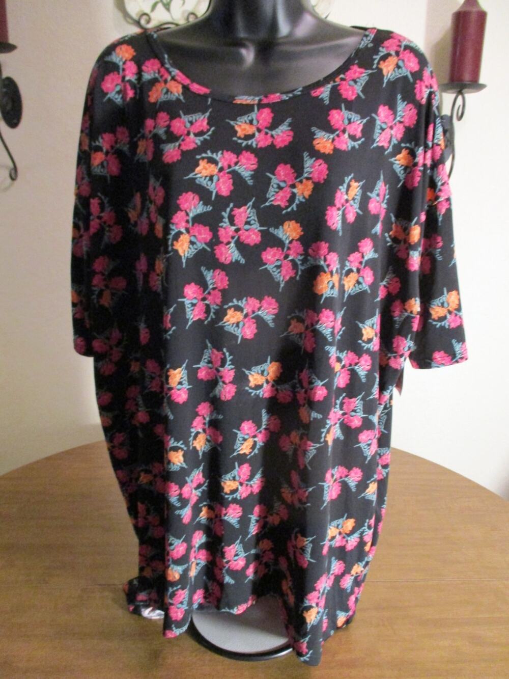 LULAROE IRMA SHIRT BLACK FLORAL SIZE MEDIUM